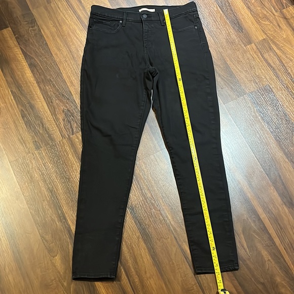 Levi’s Jeans - Picture 5 of 11